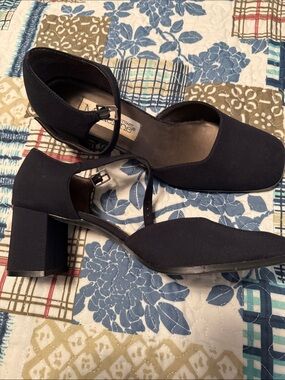 Navy Mary Jane Square Toe Pumps with Chunky Heel